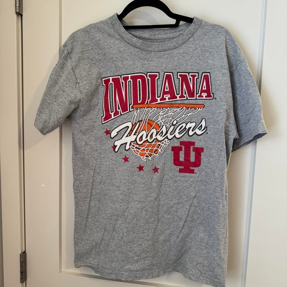 Indiana Hoosiers Basketball Graphic T-Shirt Mens Heather Gray IU Logo